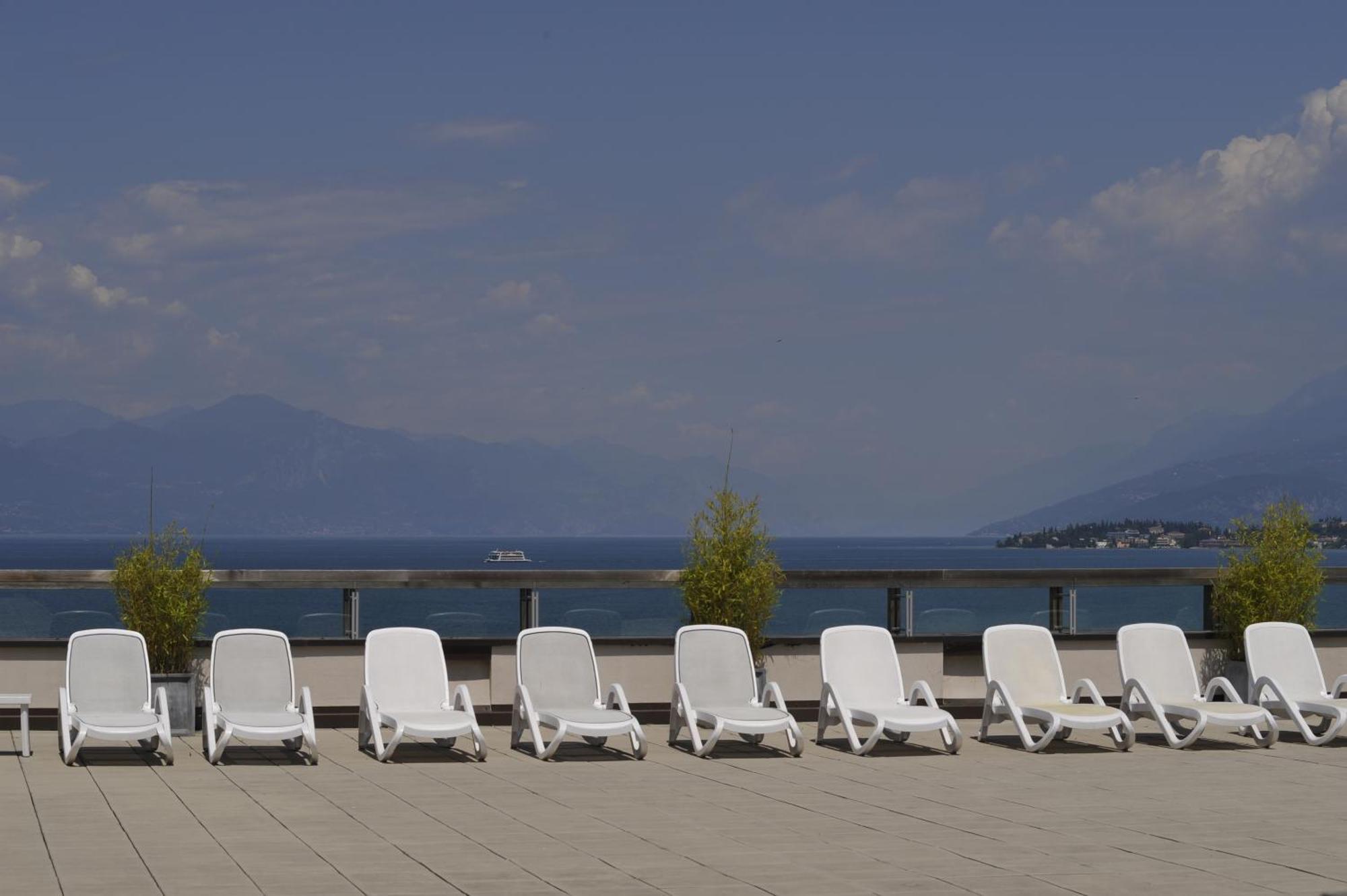 Hotel Acquaviva Del Garda Десенцано дел Гарда Екстериор снимка