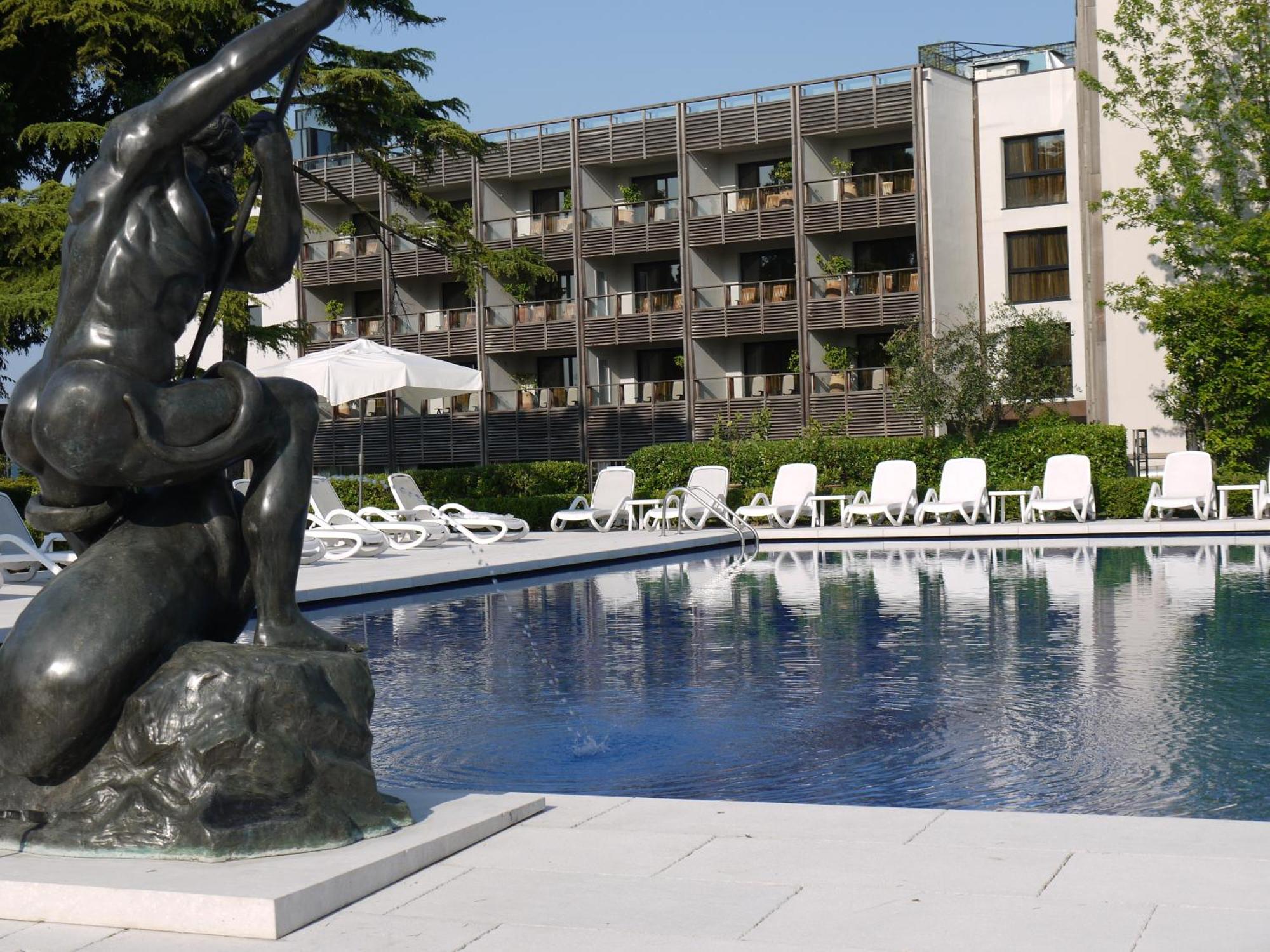 Hotel Acquaviva Del Garda Десенцано дел Гарда Екстериор снимка