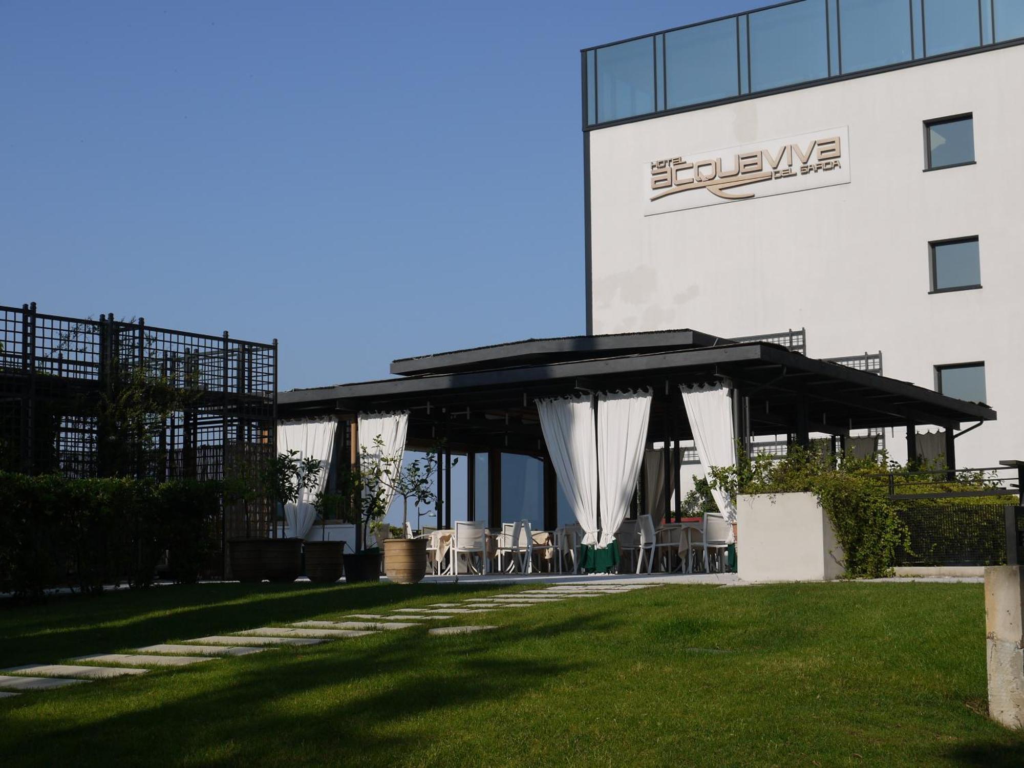 Hotel Acquaviva Del Garda Десенцано дел Гарда Екстериор снимка