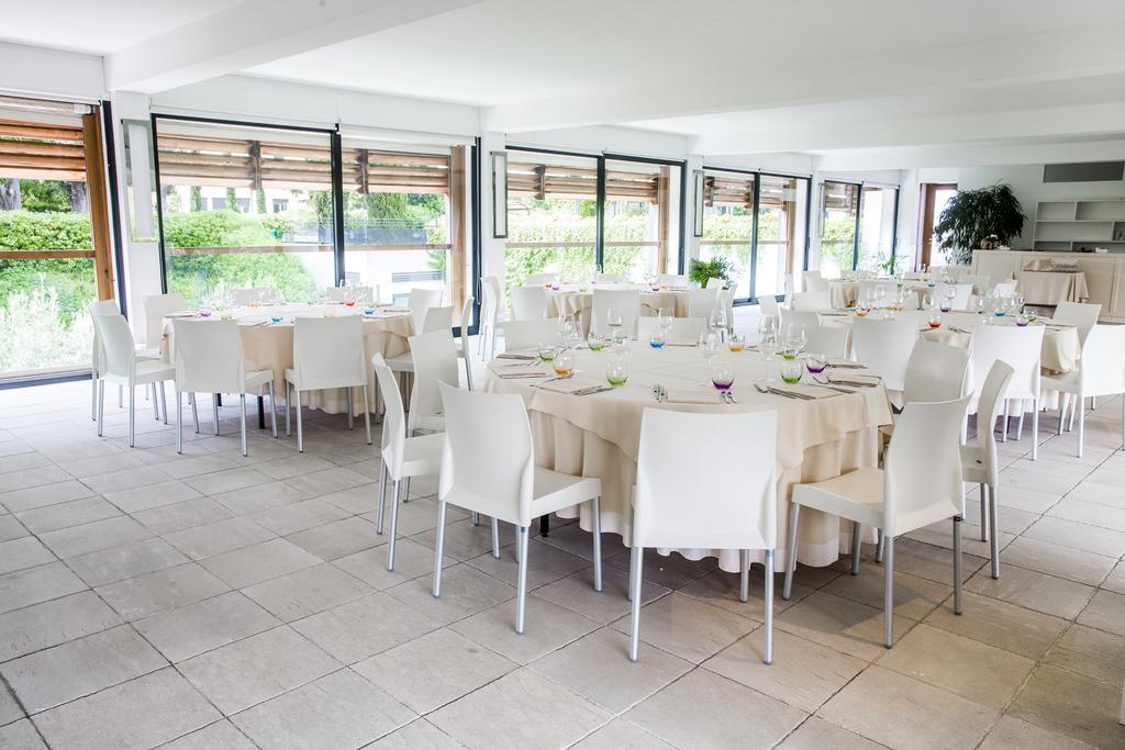 Hotel Acquaviva Del Garda Десенцано дел Гарда Екстериор снимка